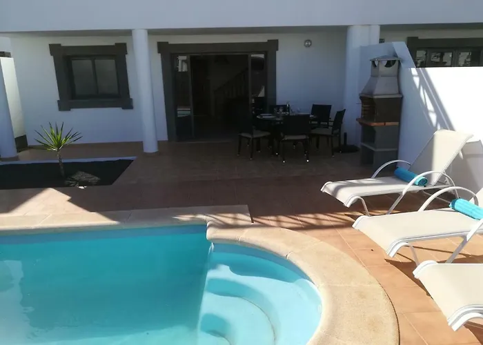 Casa Avellana Vila *